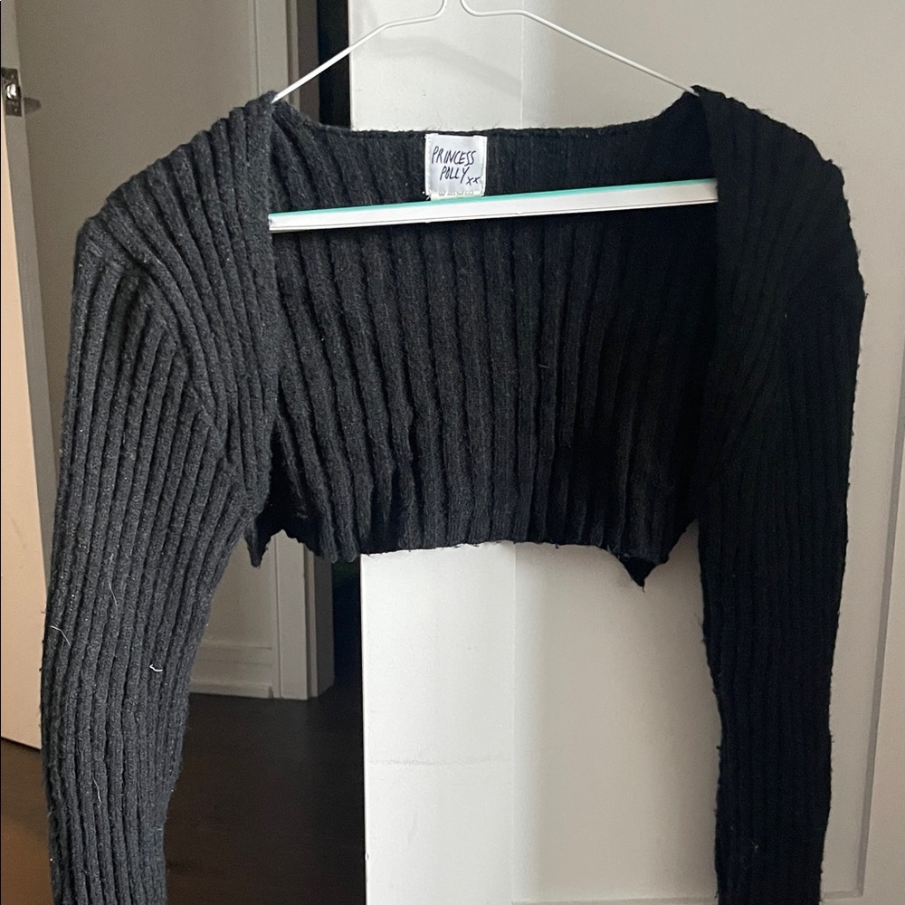 Black Ribbed Cropped Sweater